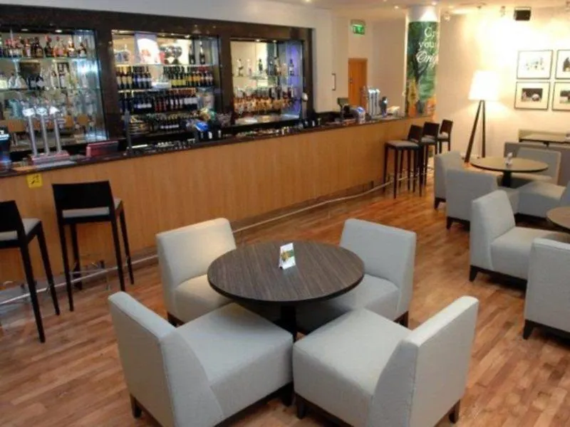 Hotel Holiday Inn Express Edinburgh City West By Ihg
