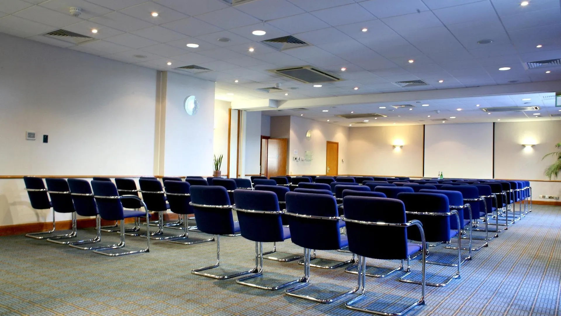 Holiday Inn Express Edinburgh City West By Ihg Otel