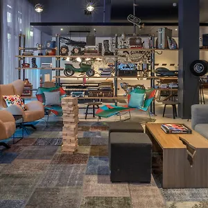 Moxy Stratford 4* Londres
