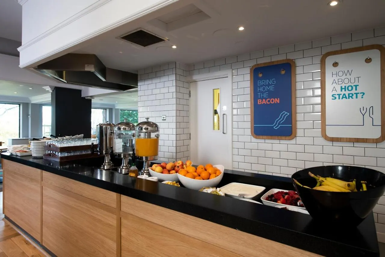 Holiday Inn Express Edinburgh City West By Ihg