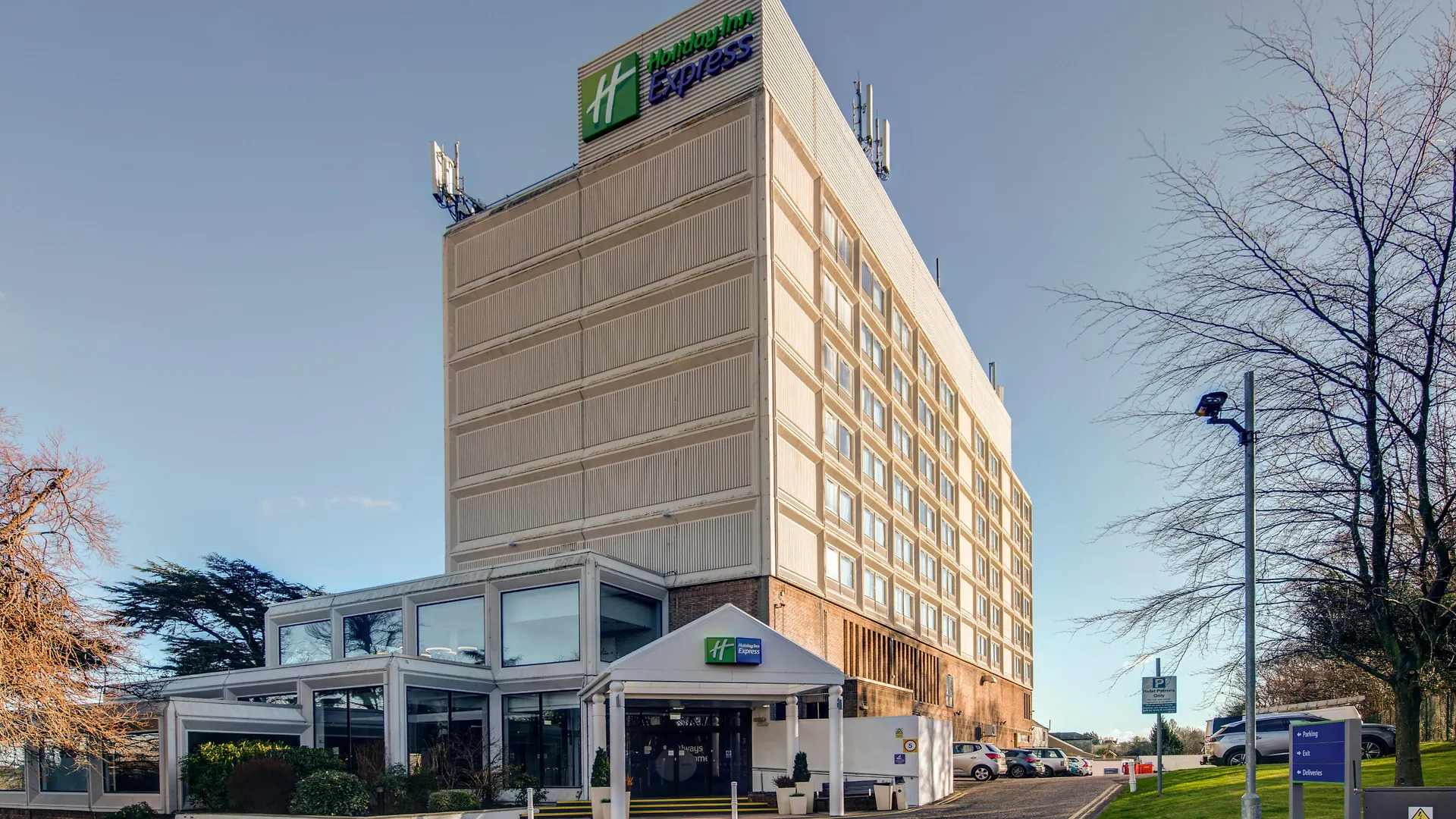 Holiday Inn Express Edinburgh City West By Ihg