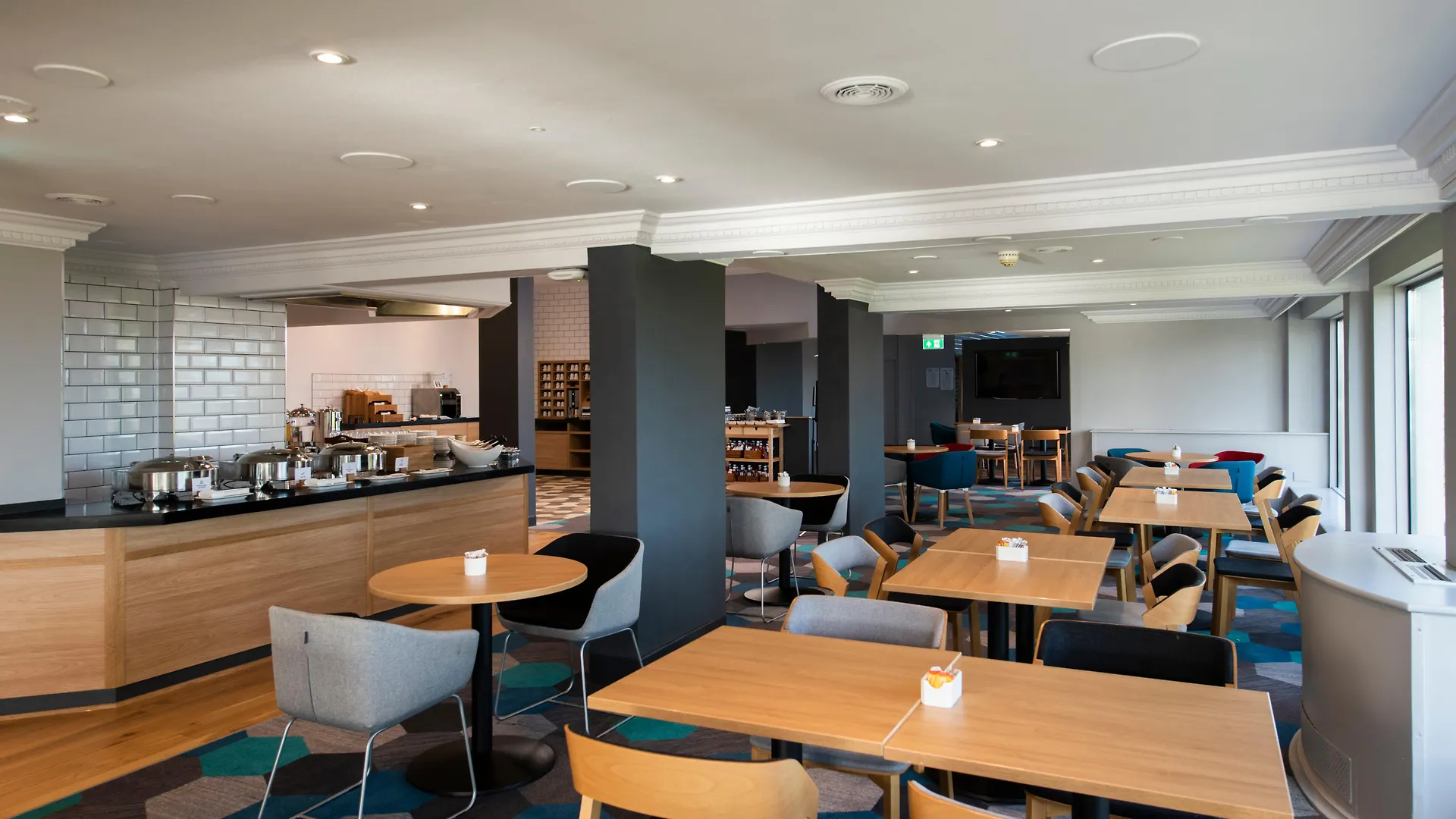 Holiday Inn Express Edinburgh City West By Ihg Szálloda