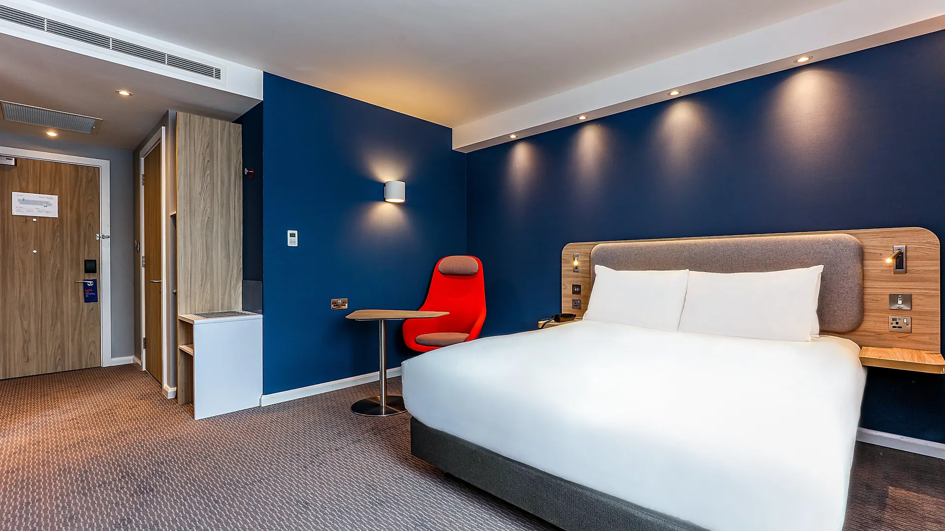 Holiday Inn Express Edinburgh City West By Ihg Ξενοδοχείο