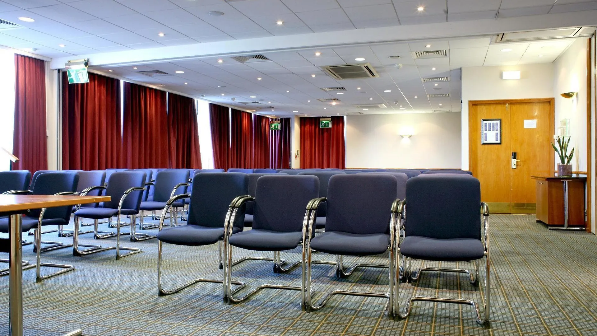 Ξενοδοχείο Holiday Inn Express Edinburgh City West By Ihg